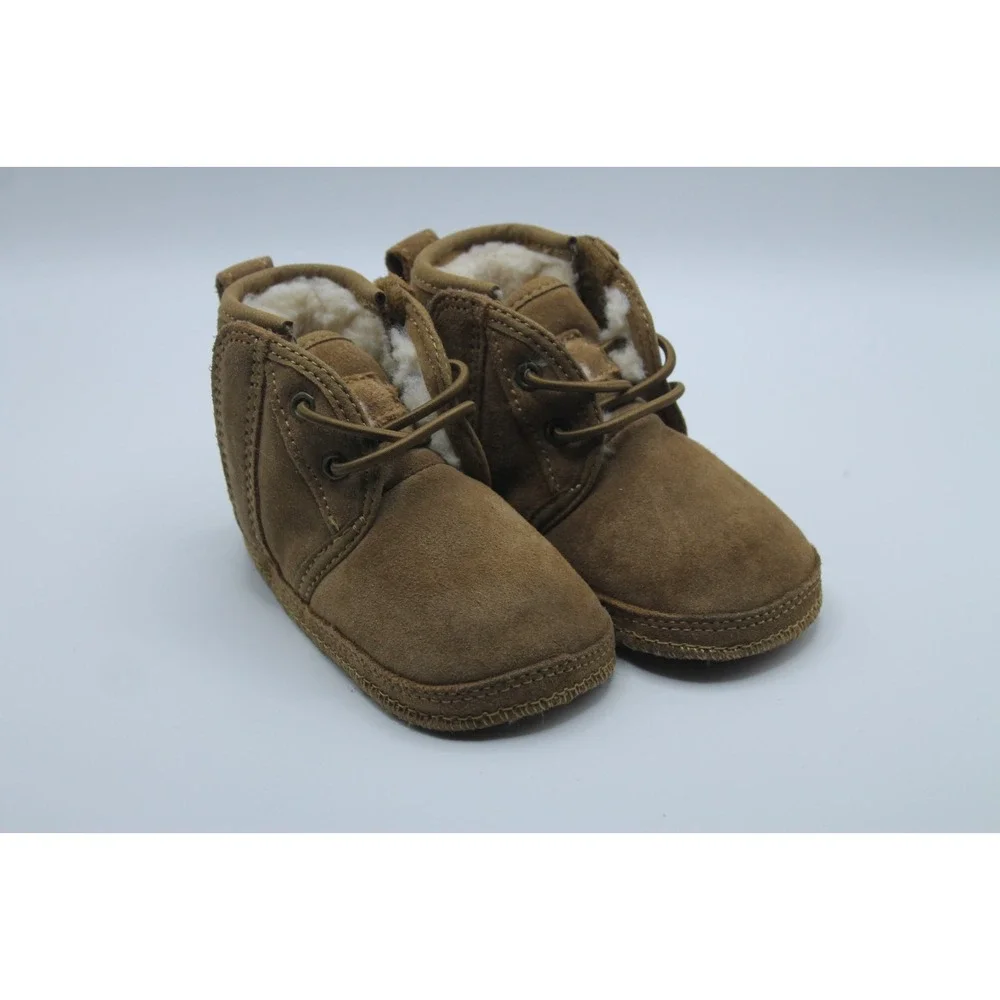UGG baby neumel